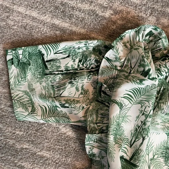 Dainty Jewells Green and Cream Tropical Print Dress - Picture 4 of 5